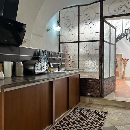 City Center Apartment Банска-Бистрица Экстерьер фото