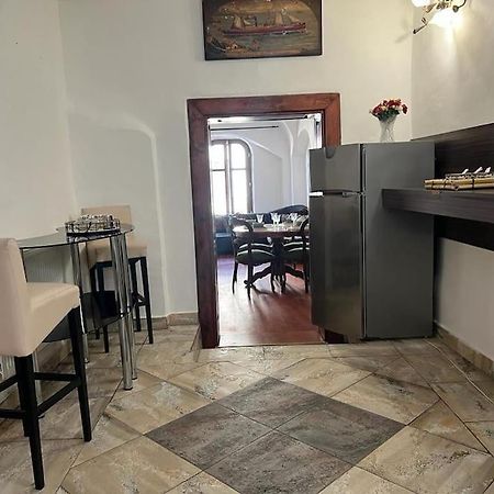 City Center Apartment Банска-Бистрица Экстерьер фото