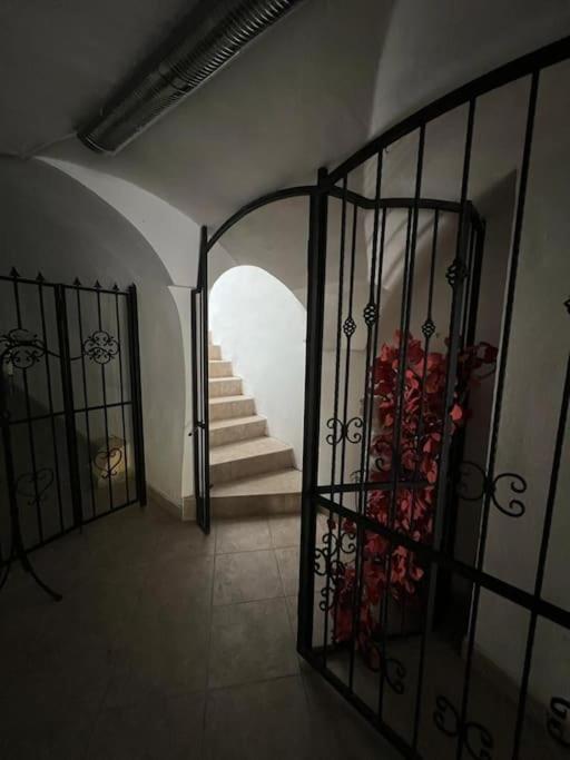 City Center Apartment Банска-Бистрица Экстерьер фото