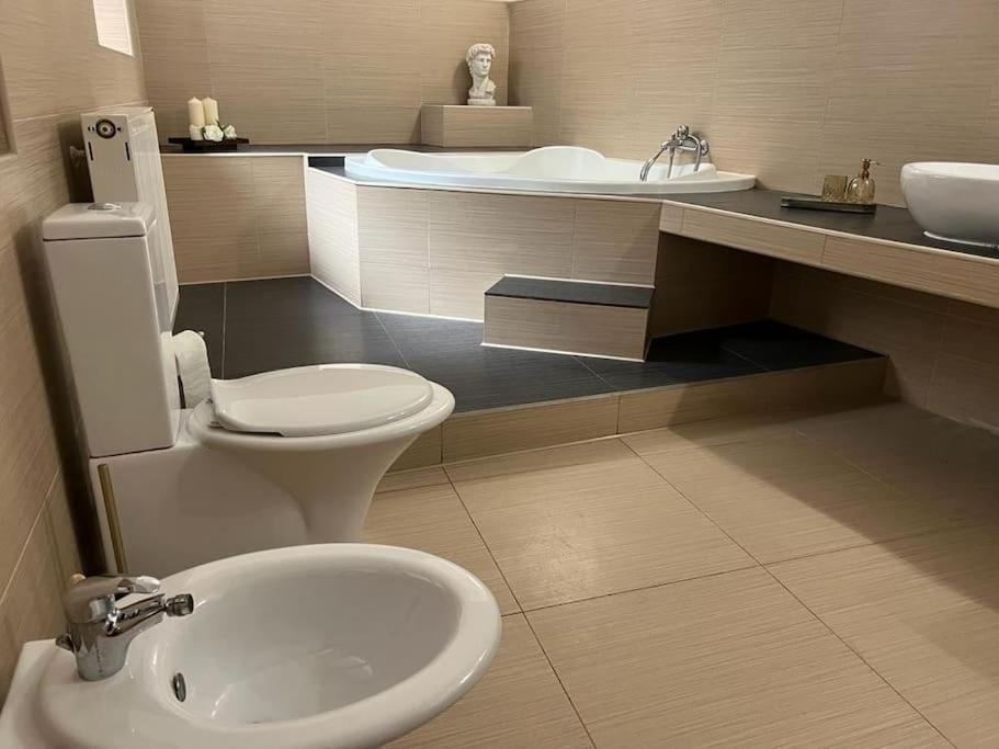 City Center Apartment Банска-Бистрица Экстерьер фото